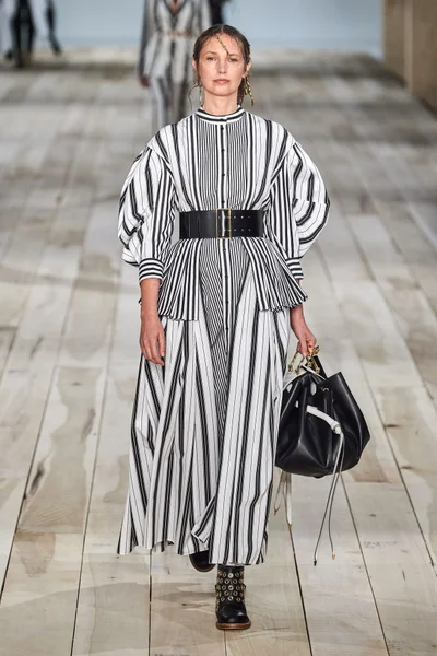 Look 20